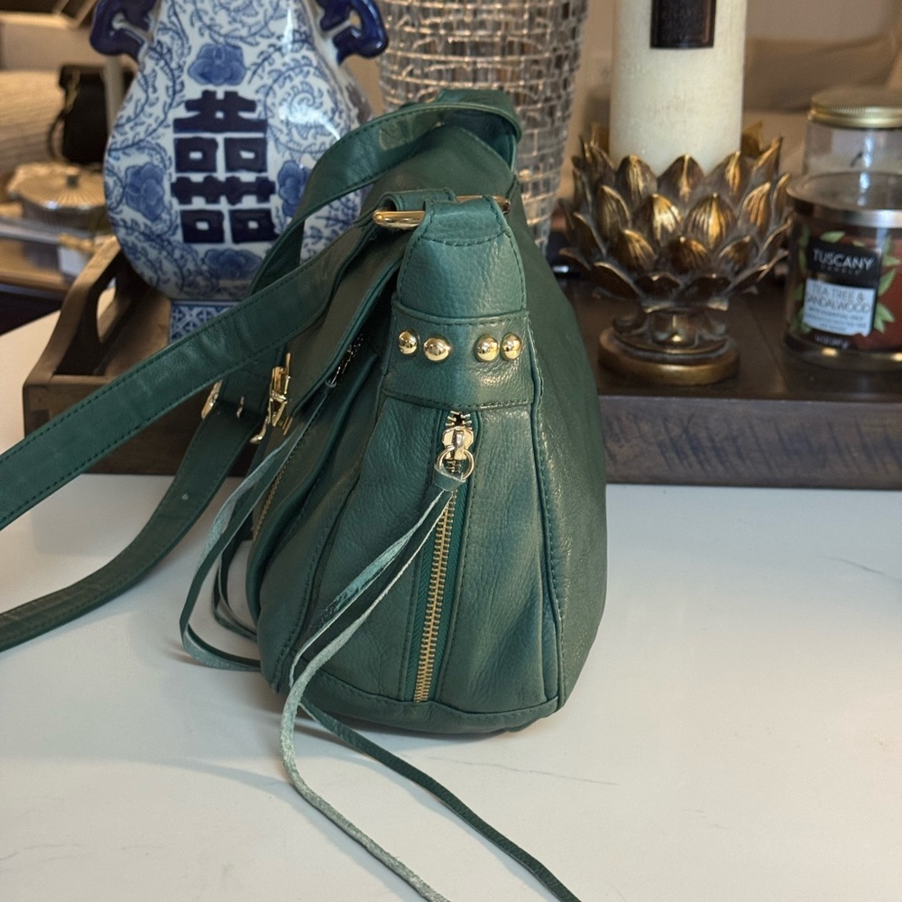 ๐ NWOT REBECCA MINKOFF EMERALD GREEN BELOVED MINI LEATHER CROSSBODY BAG! - Picture 5 of 16